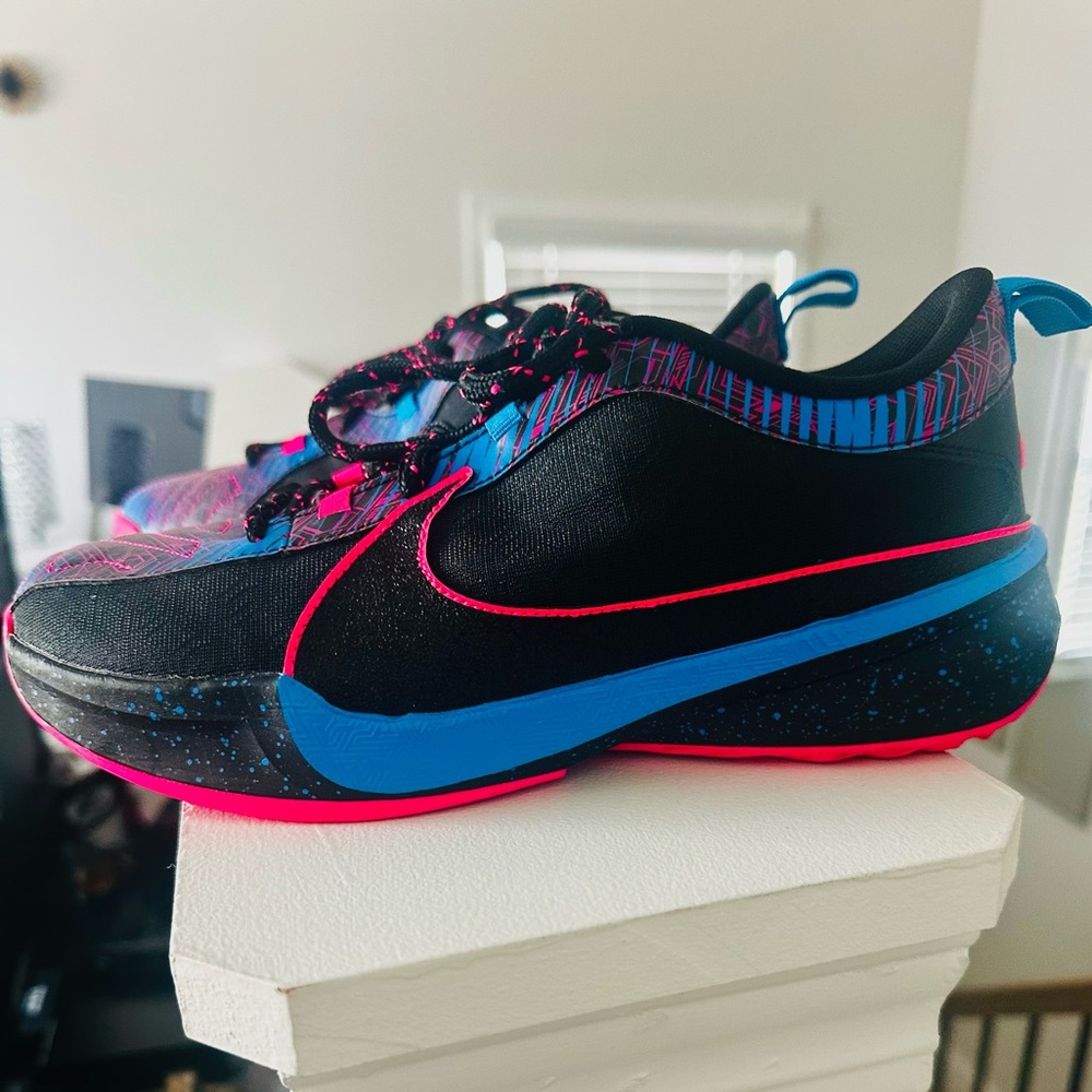 Nike GS Zoom Freak 5
